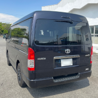 買取対象となるハイエースの外観後方写真